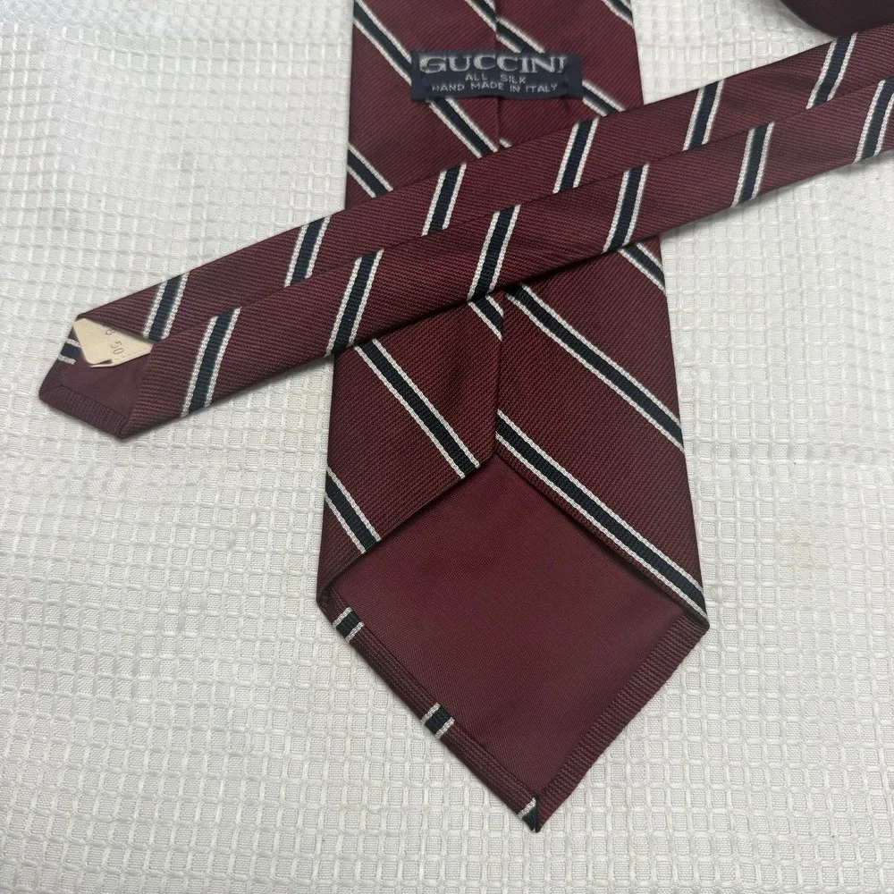 Vintage Gucci 100% Silk Diagonal Stripe Burgundy Navy Blue Necktie Old Money New